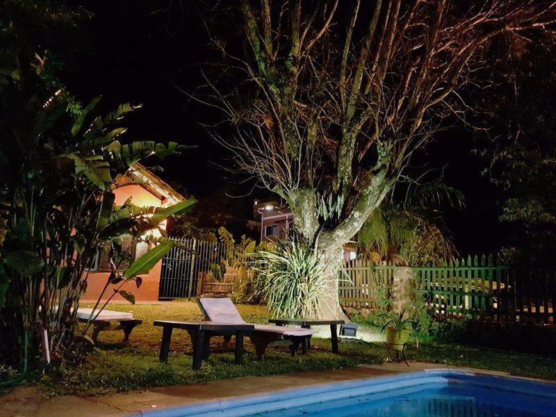 Iguazu Inn Hostel Пуэрто-Игуасу Экстерьер фото