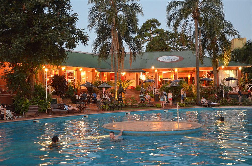 Iguazu Inn Hostel Пуэрто-Игуасу Экстерьер фото