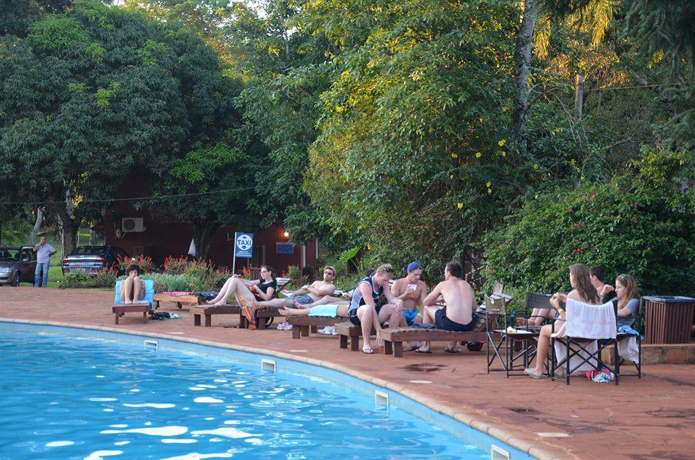 Iguazu Inn Hostel Пуэрто-Игуасу Экстерьер фото