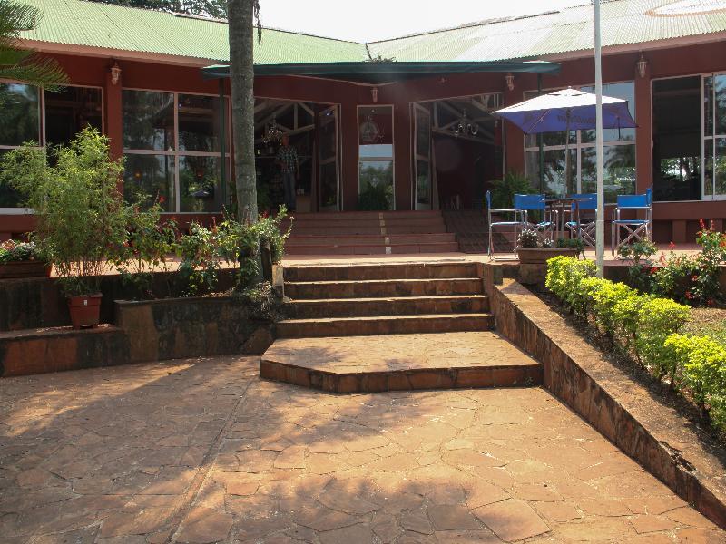 Iguazu Inn Hostel Пуэрто-Игуасу Экстерьер фото